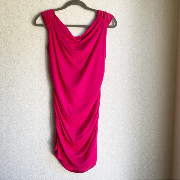 Reformation Raydon Dress Off Shoulder Rouched Corvette Hot Pink Barbie - Picture 4 of 10